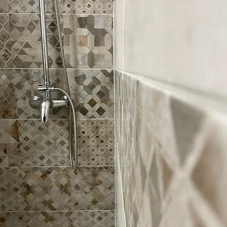 아파트 Boulevard 63 - Na 200 Metara Od Bele Parking Zone 노비사드