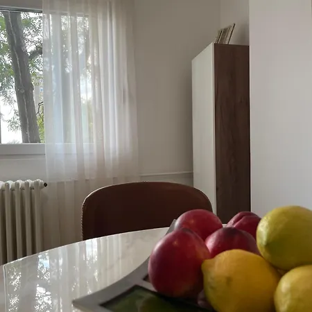 아파트 Boulevard 63 - Na 200 Metara Od Bele Parking Zone *