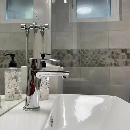 Boulevard 63 - Na 200 Metara Od Bele Parking Zone 아파트 *