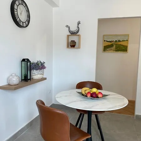 아파트 Boulevard 63 - Na 200 Metara Od Bele Parking Zone 노비사드