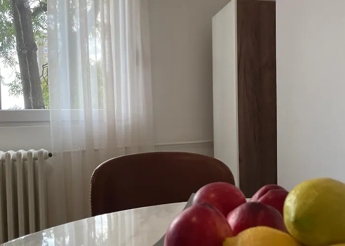 Apartman Boulevard 63 - Na 200 Metara Od Bele Parking Zone *