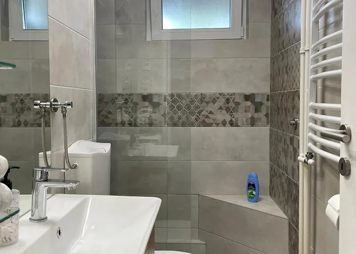 Apartman Boulevard 63 - Na 200 Metara Od Bele Parking Zone Újvidék